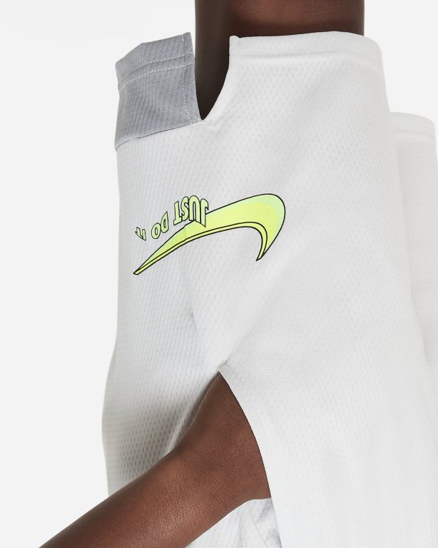 Nike Dri-FIT Erkek Çocuk Şort Grey/Green | SHAZD5270