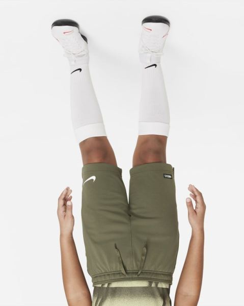 Nike Dri-FIT F.C. Libero Erkek Çocuk Şort Olive/Red/White | EHCMW6149