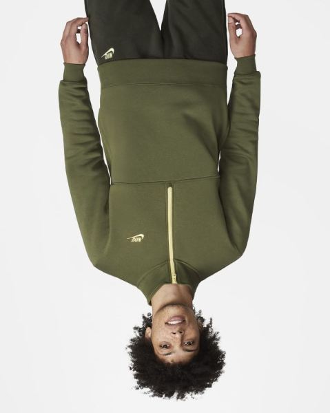 Nike Sportswear Club Erkek Sweatshirt Green/Gold/Gold | PWSGN1380